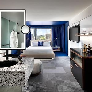 Superior King Room City View